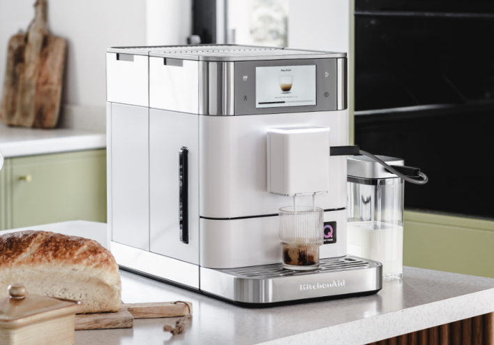 Baner - Ekspres KF8 – Twoja własna kawiarnia w domowym zaciszu